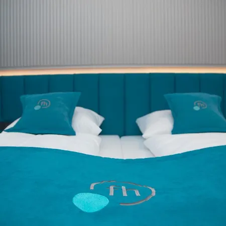 Friends Hotel 3*