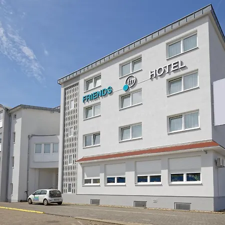 Friends Hotel 3*
