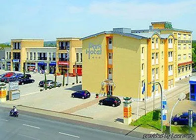 Friends Hotel